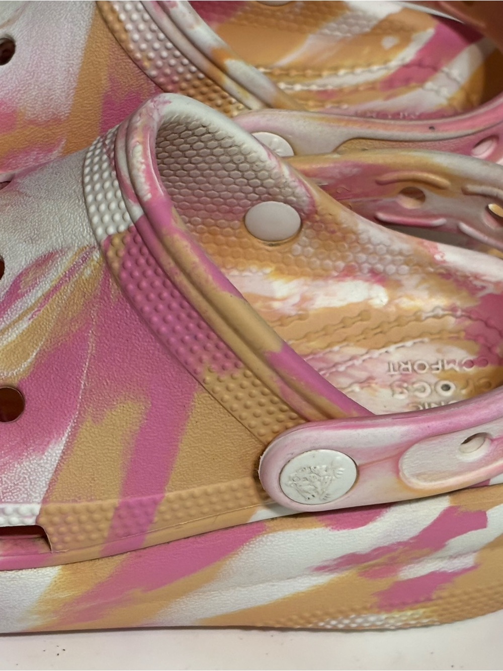 CROCS Kids' Pink, Peach & White Tie-Dye Clog - Picture 3 of 9
